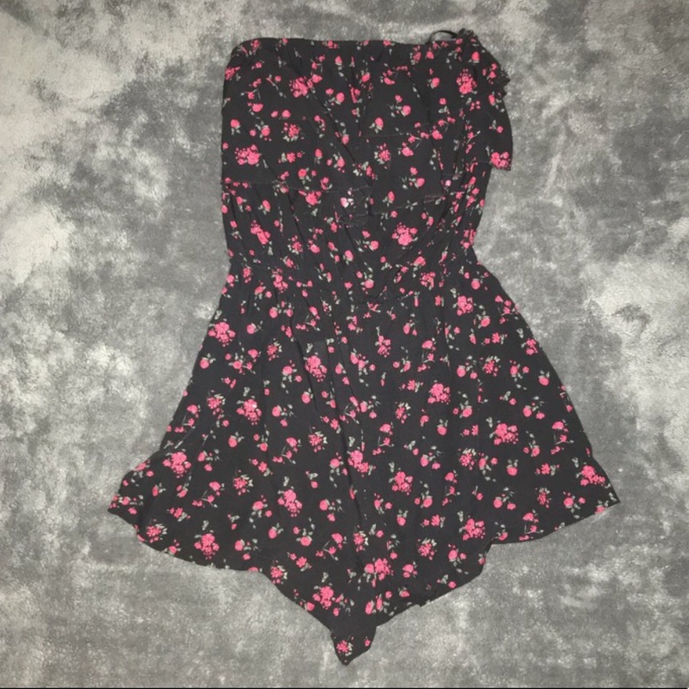 Strapless floral romper